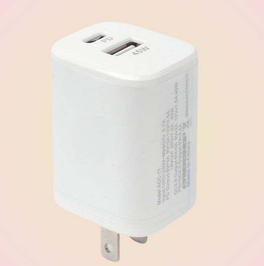 Cargador de Pared con entrada Tipo C Y USB de 45W